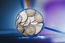 Kursy walut: Złoty umocnił się wobec dolara i franka, zaś stracił do euro