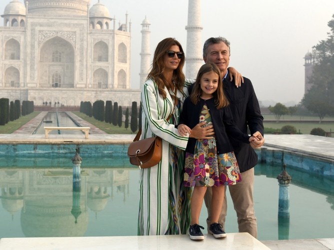 Juliana Awada i Mauricio Macri z córką