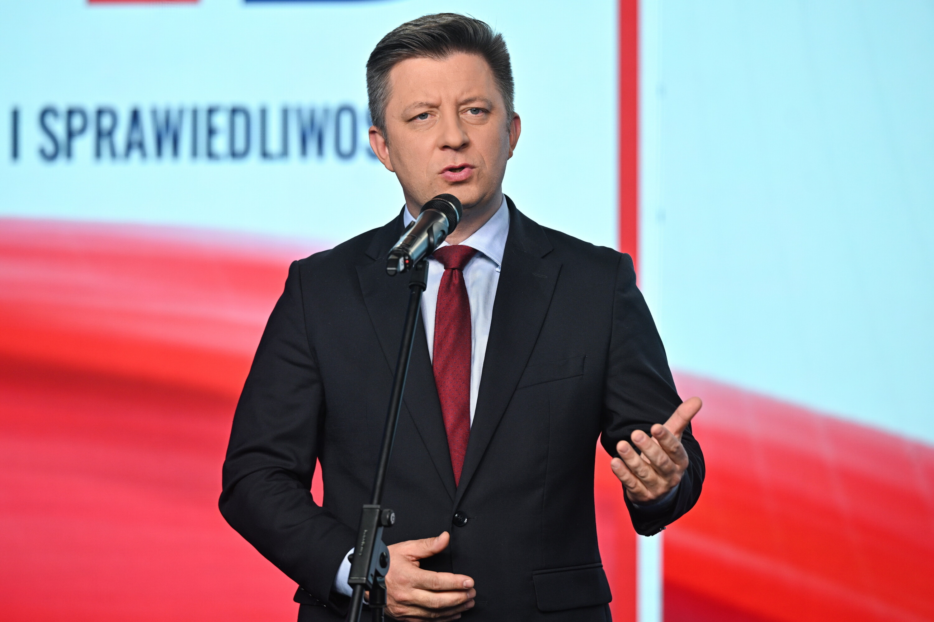 Afera mailowa: Były szef kancelarii Dworczyk jako podejrzany