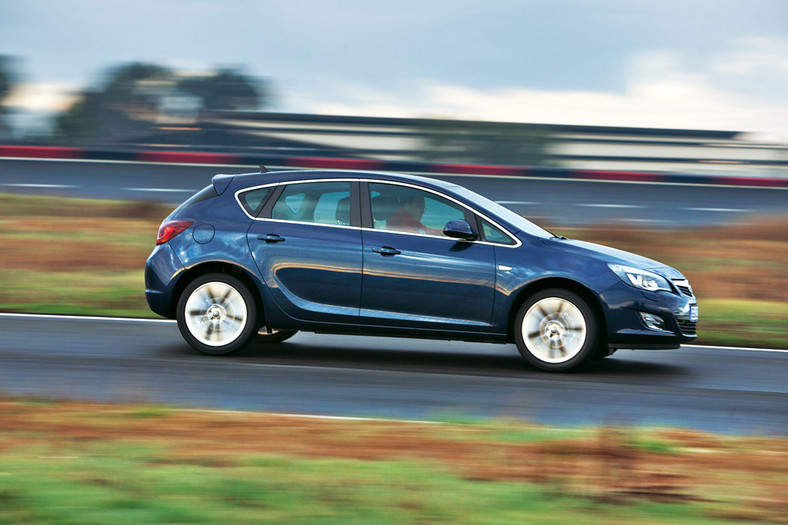Ford Focus kontra Opel Astra i VW Golf kolejna próba sił
