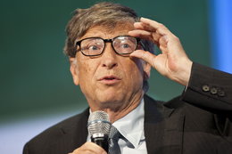 Bill Gates: Jeśli roboty przejmą pracę ludzi, powinny być opodatkowane