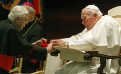 Jan Paweł II wyszeptał to tuż przed śmiercią. Ostatnie słowa papieża