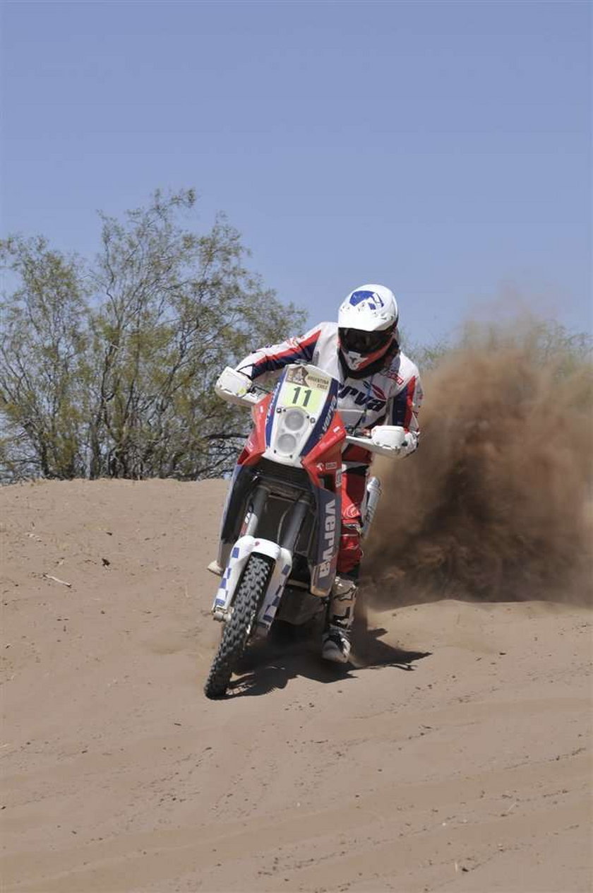 Jakub Przygoński przejechał Rajd Dakar 2010 ze złamanym palcem