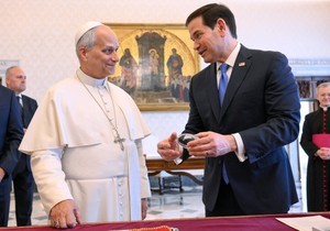 Papa Lav i Marko Rubio