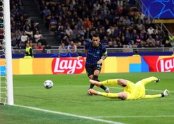 Liga Mistrzów. Katastrofalny błąd bramkarza Slavii Praga. Podarował gola Interowi Mediolan