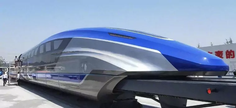 Nowy pociąg maglev opuszcza linię montażową w Chinach. Rozpędzi się do 600 km/h