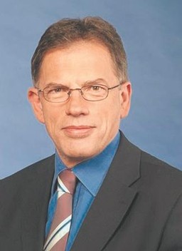 PO o socjalnych obietnicach PiS-u