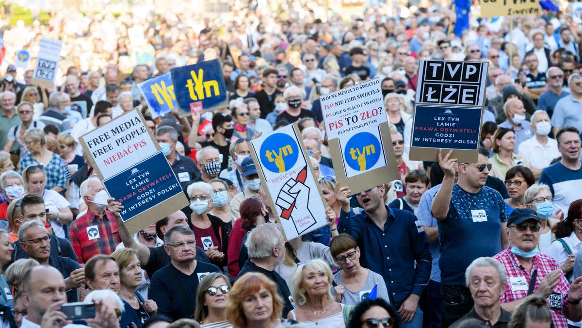 Demonstracja na Placu Wolności w Poznaniu