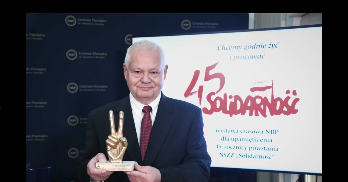 Prezes NBP prof. Adam Glapiński został uhonorowany wyróżnieniem z okazji jubileuszu 45-lecia NSZZ „Solidarność” [materiał partnera]