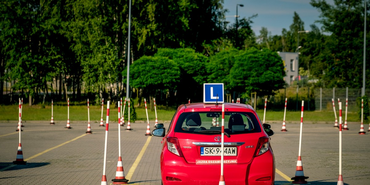 Wojewódzkie Ośrodki Ruchu Drogowego przyjmują zapisy na kursy umożliwiające redukcję punktów karnych.