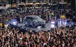 nowa cupra wjeżdża do polski. jest ładna, szybka i wygodna. ile kosztuje?