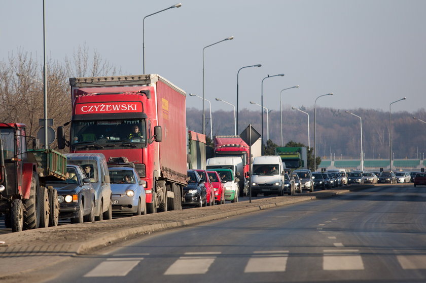 Kosmiczna kolejka zlikwiduje korki?