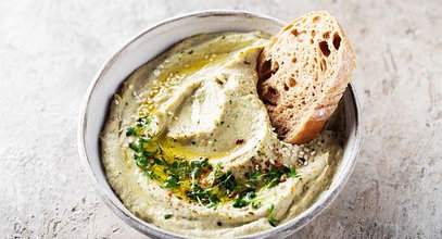 Baba ghanoush, czyli pasta z bakłażana