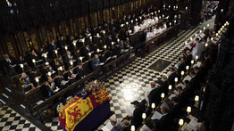 II. Erzsébet királynő temetése:  véget ért a történelmi ceremónia utolsó nyilvános része