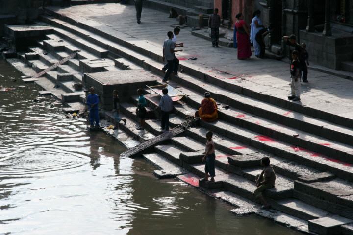 Nepal, Kathmandu, okolice Świątyni Pashupatinath