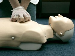 Masaż serca lepszy od sztucznego oddychania