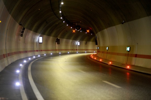 Tunel sa 88 kamera
