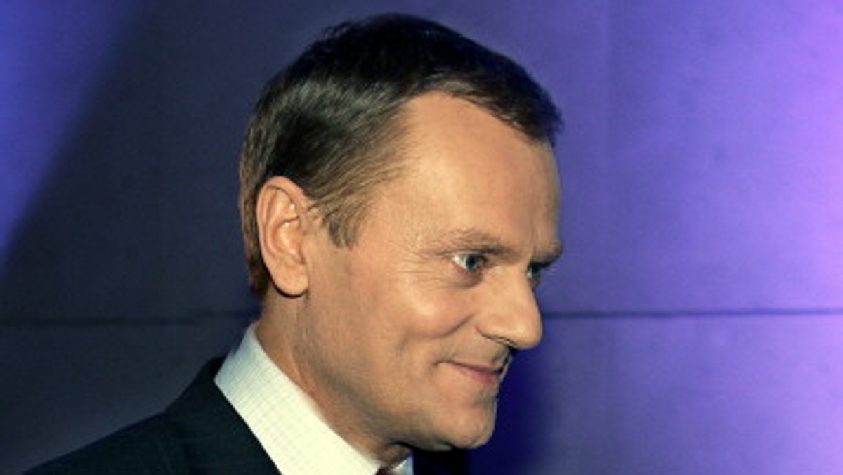 Premier Donald Tusk powiedział przed spotkaniem z prezydentem Lechem Kaczyńskim, że podczas rozmowy chciałby dowiedzieć się, czy udało mu się przekonać PiS do ustawy ratyfikacyjnej w wersji zaproponowanej przez rząd.