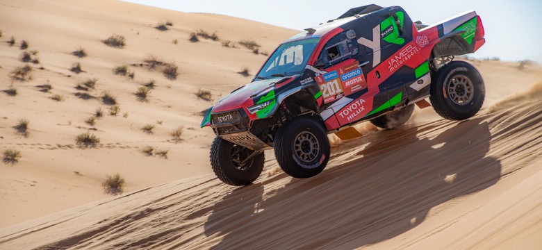 Lider Rajdu Dakar wycofał się z rywalizacji. Yazeed Al Rajhi miał wypadek na trasie 6. etapu