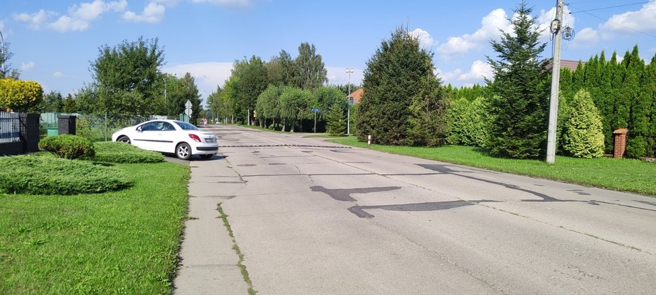 Protest mieszkańców Wołodyjowskiego w Sieradzu. Sprzeciwiają się remontowi ulicy