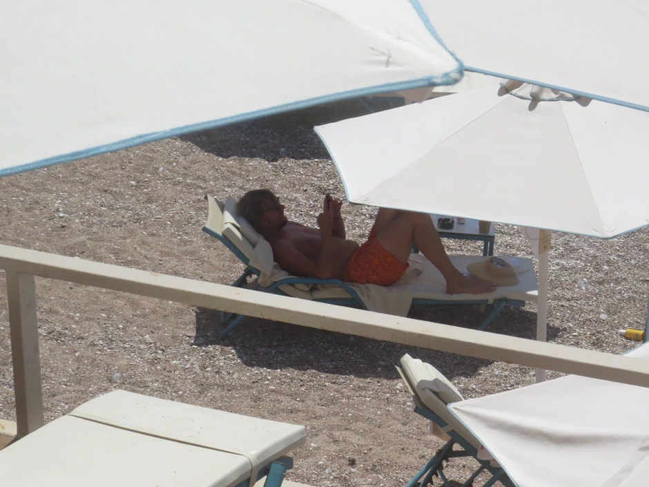 Miloš Krasić na plaži