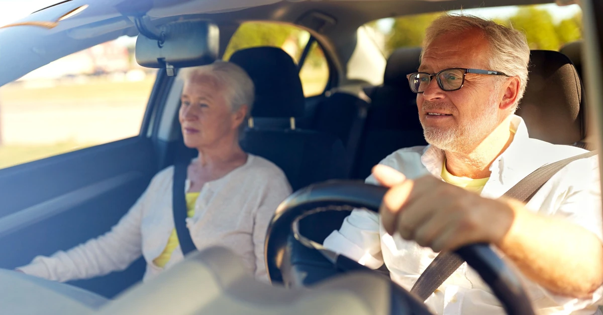 Seniorzy stracą prawo jazdy w 2025? Jest decyzja, to salomonowe rozwiązanie