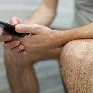 Mennyi ideig kellene a WC-n ülni? A gasztroenterológus elárulja, mikortól túl sok