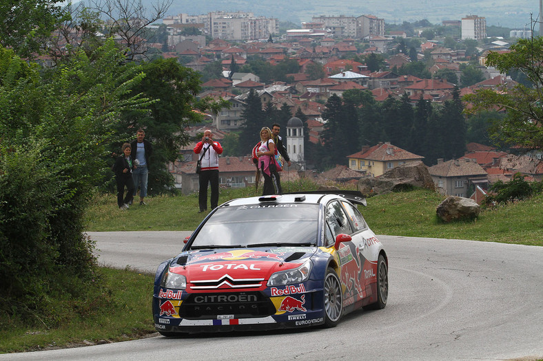 Citroën Total WRT taranuje konkurentów (galeria Rallyworld©Willy Weyens)