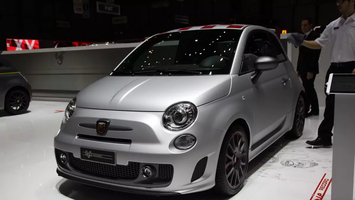 Abarth 695 Fuori Serie Record (Genewa 2013)