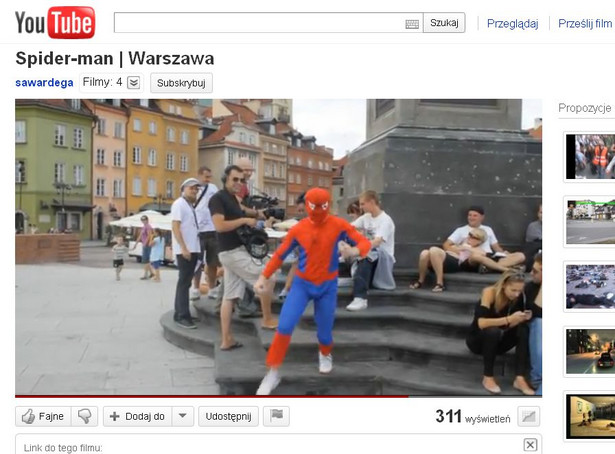 Spiderman w Warszawie. Został zaatakowany torebką!