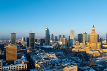 Polacy gorzej oceniają sytuację polityczną i gospodarczą. CBOS o nastrojach społecznych w lutym