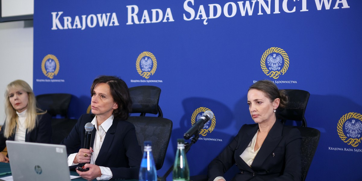 Ewa Łosińska, Anna Dalkowska i Dagmara Pawełczyk-Woicka z KRS