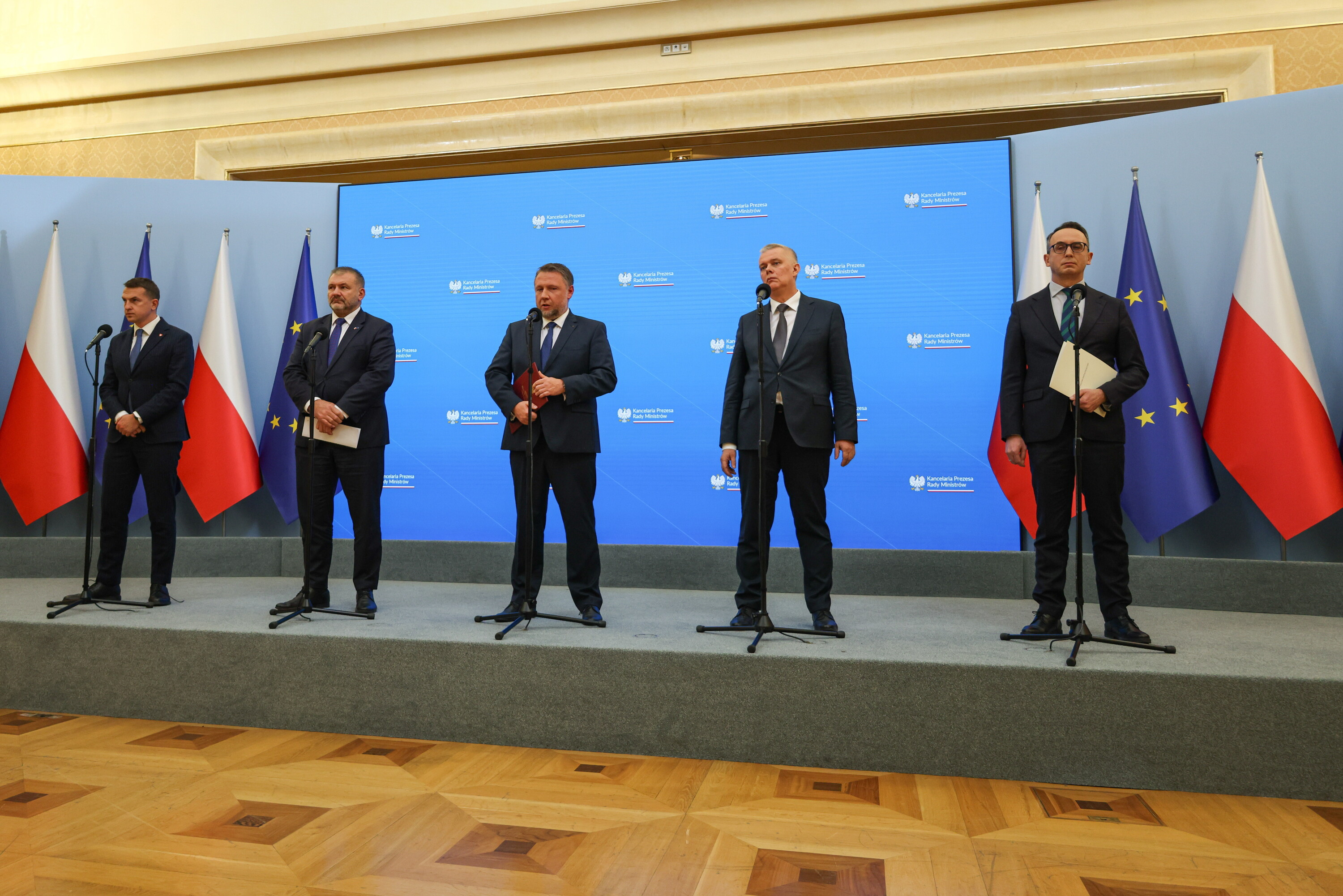 Tusk potwierdza: Bezprecedensowy akt dywersji na torach