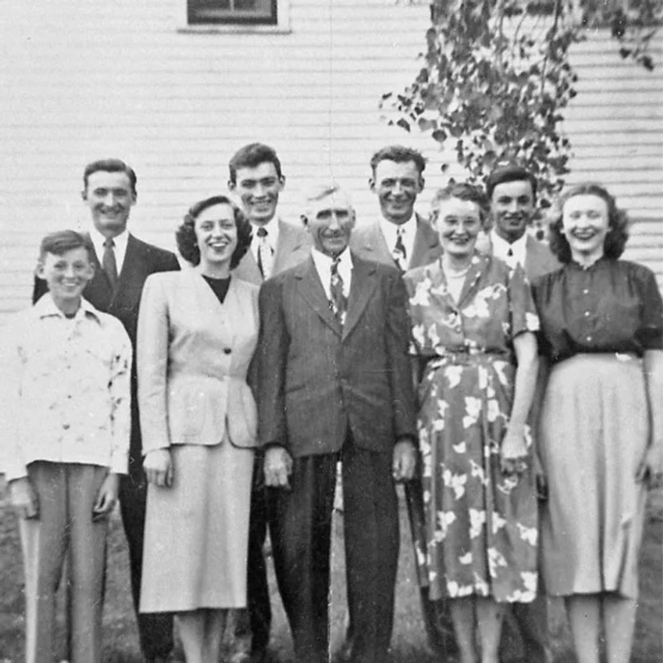 Tereza (2L) u prednjem redu sa svojom porodicom u Mineapolisu