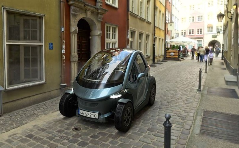 Andrzej Bożek chce by polski samochód elektryczny przypominał... renault twizy