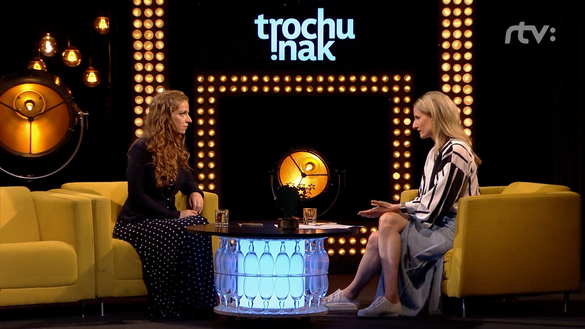Talkšou Trochu inak s Adelou.