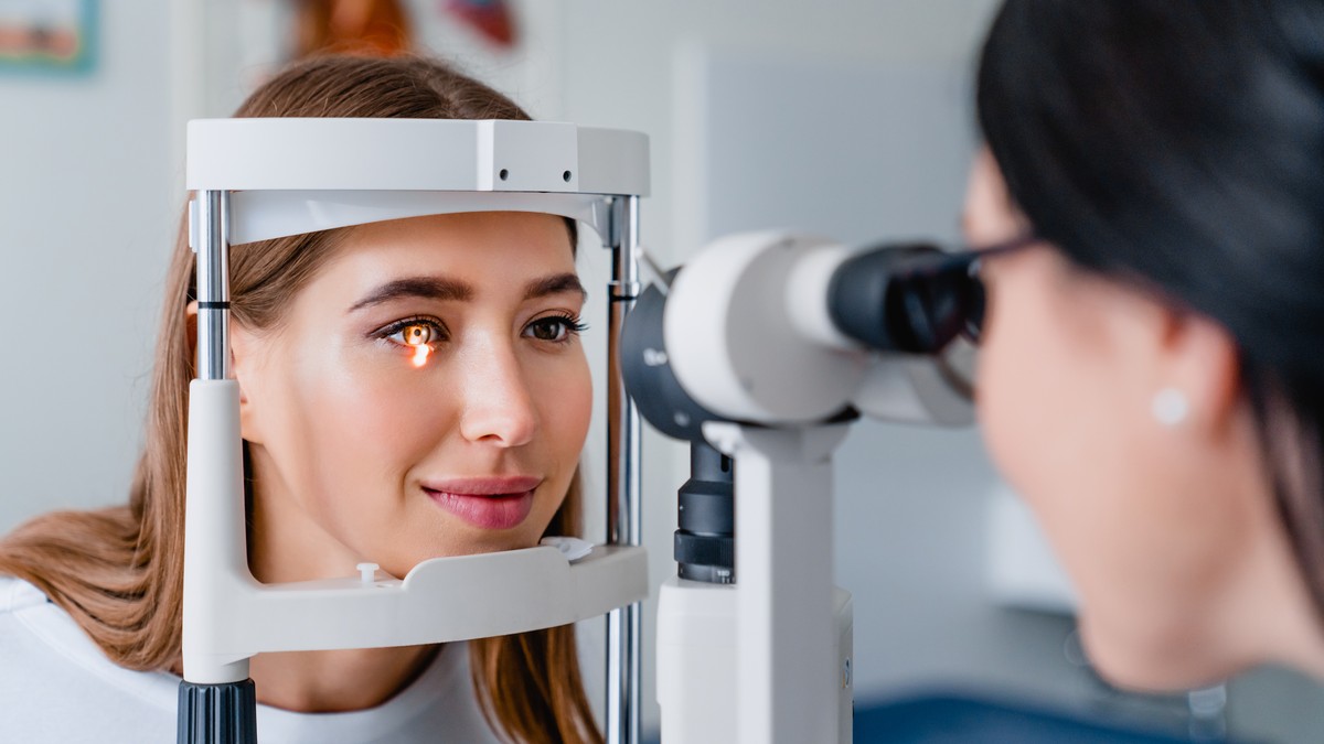 Igranje oka u većini slučajeva nije razlog za brigu