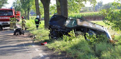 Horror na drodze. Z auta wypadł silnik, szokujące zachowanie kierowcy i podróżnych