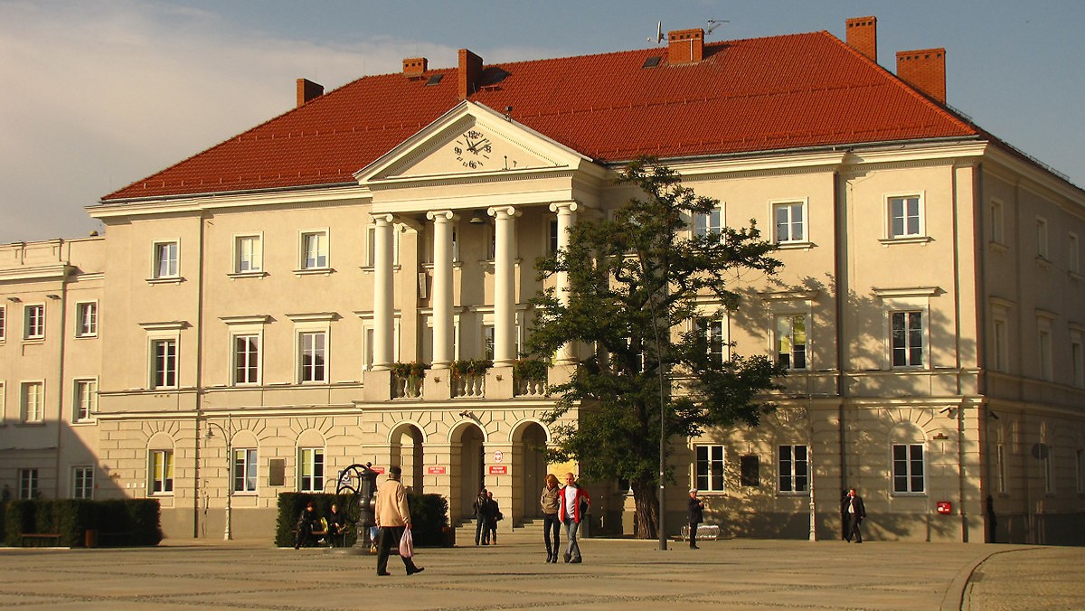 Władze stolicy regionu świętokrzyskiego chcą, by w Kielcach zamieszkała rodzina repatriantów z byłego Związku Radzieckiego. To odpowiedź na apel premier Beaty Szydło. W przyszłym tygodniu decyzję w tej sprawie podejmą kieleccy radni.