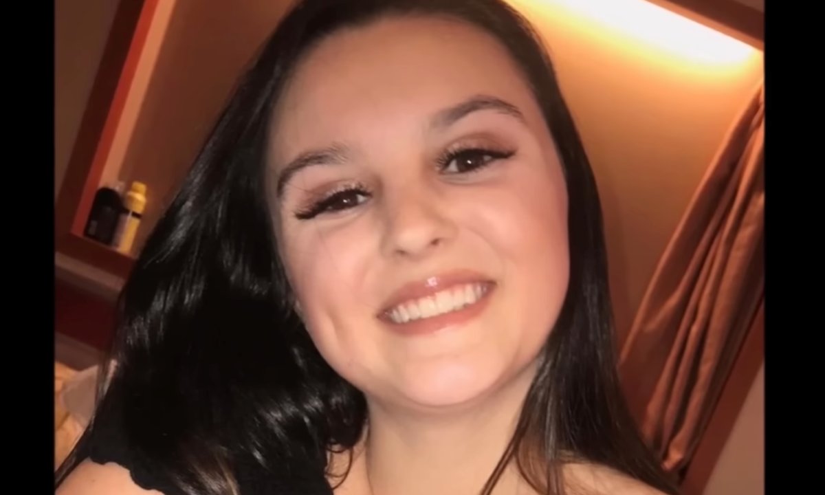 Zadał jej ponad 60 ciosów nożem. Ręce przykuł kajdankami do nóg. Okrutna śmierć 22-latki