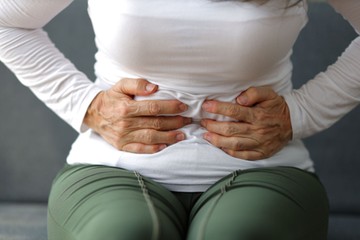 hol fáj gyomorfekély fájdalom puffadás teltségérzet stressz