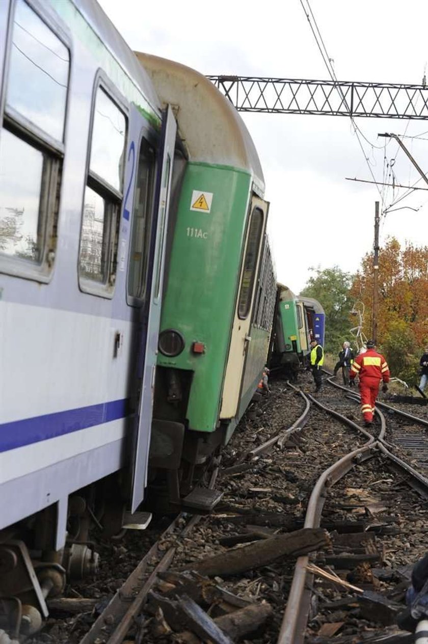 Ten maszynista wykoleił pociąg! Foto