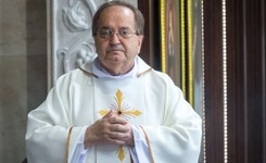 'GW': Grube miliony za filmy od fundacji o. Rydzyka. Ekspert: Kuriozalne stawki, nikt nikomu tyle nie płaci