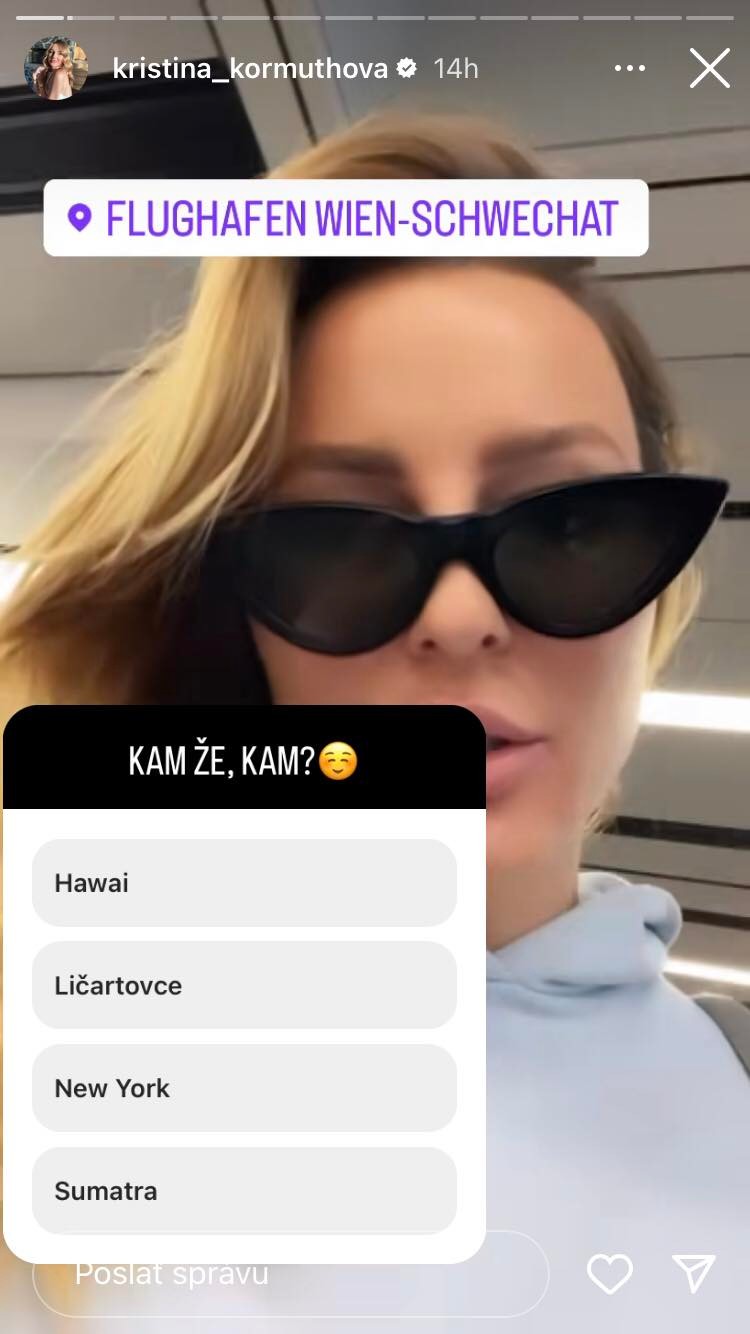 Na letisko dorazila s dobrou náladou.