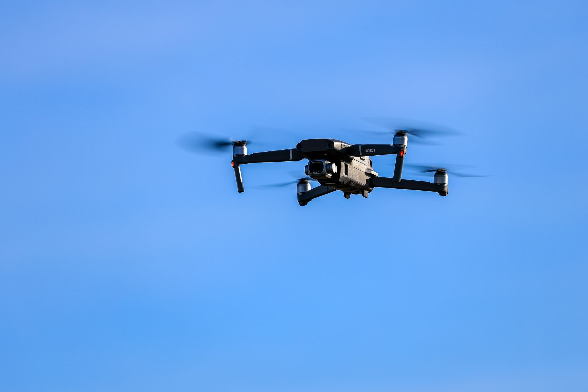 Niederlande: Drohnen legen Flughafen Eindhoven lahm - Soldaten schießen