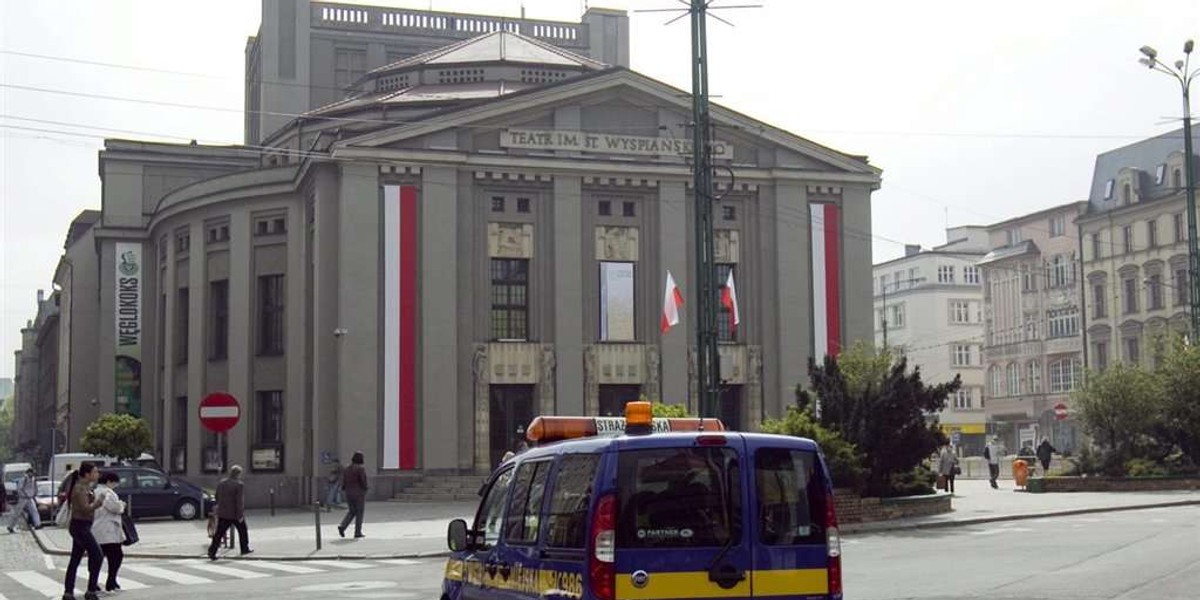 Strażnicy gnębią kierowców, a menele rządzą