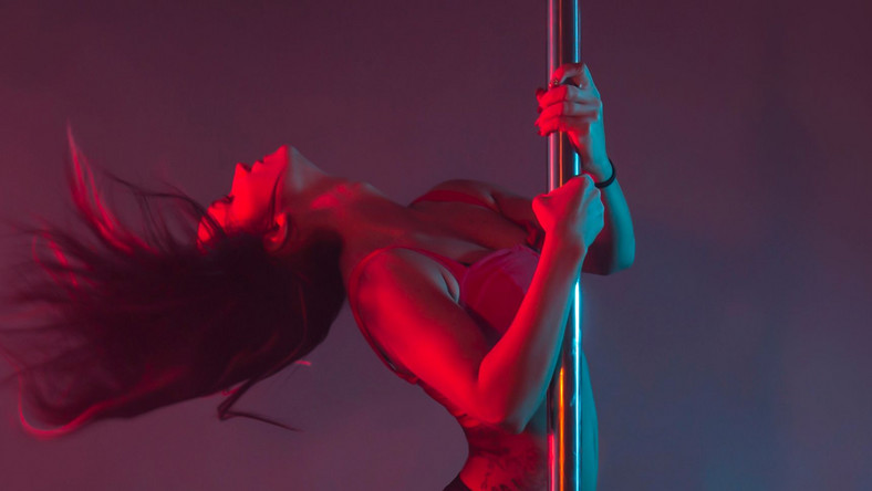 Illustrative photo of a stripper (Cosmopolitan)