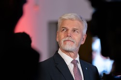 Prezydent Pavel dla Guardiana: Ukraińcy nie powinni spieszyć się z kontrofensywą