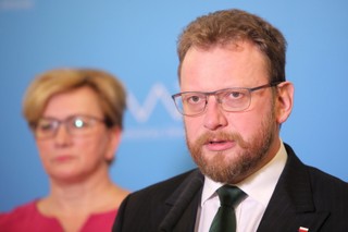 Szumowski: Polacy z Wuhan po przybyciu do kraju zostaną zbadani