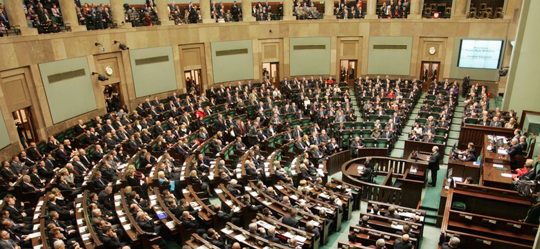 Posłowie dogadali się w sprawie Katynia